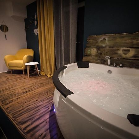 ** Au Canal Du Midi - Jaccuzzi & Luxueux Appartements ** Carcassonne Luaran gambar