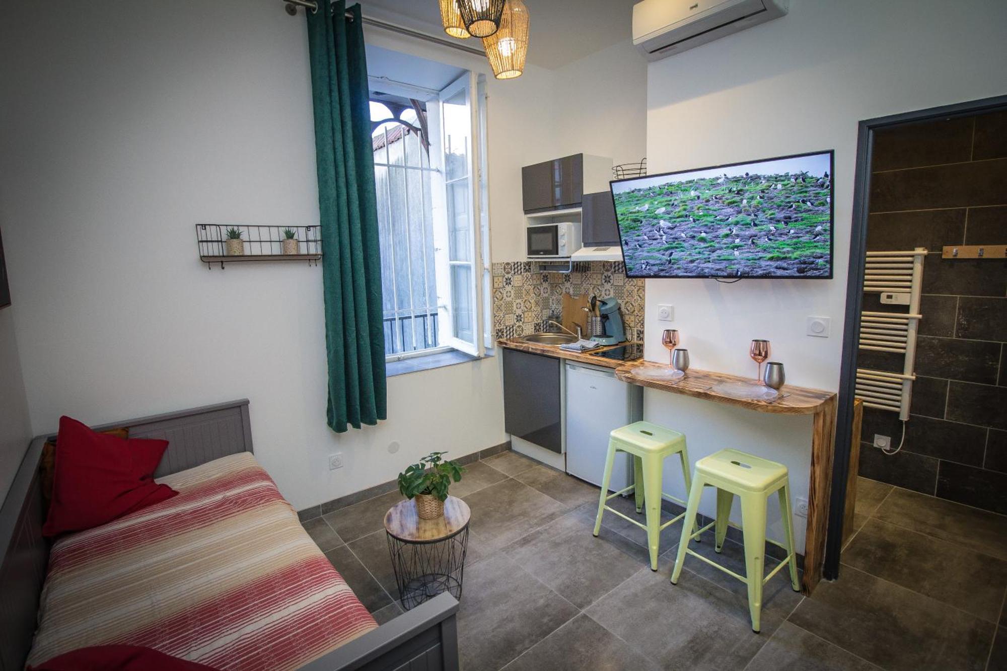 ** Au Canal Du Midi - Jaccuzzi & Luxueux Appartements ** Carcassonne Luaran gambar